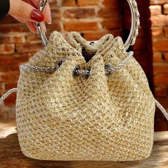 🆕️Boho Chic Straw Bucket Bag 👜✨ | Rhinestone Handle Chain Strap Trendy Stylish - Picture 9 of 17